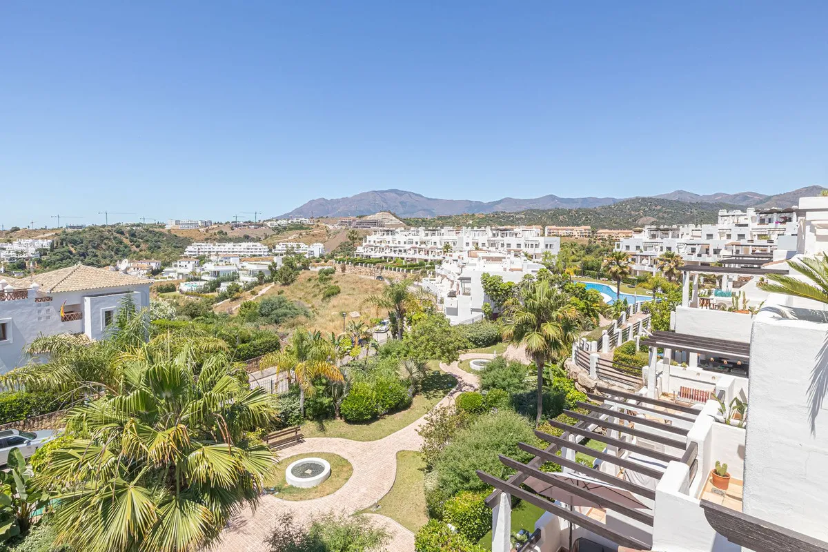 06286996-b1c0-40cb-ad10-7af9779ca203