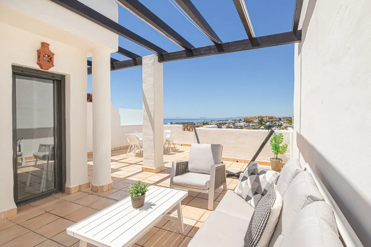 298a08c8-2a10-46bf-94e8-9a96877a7e9b