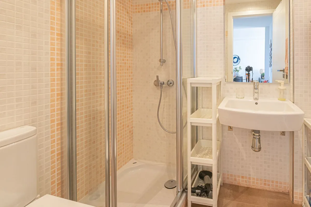 9765239a-1d25-401b-a39a-083199203aa3