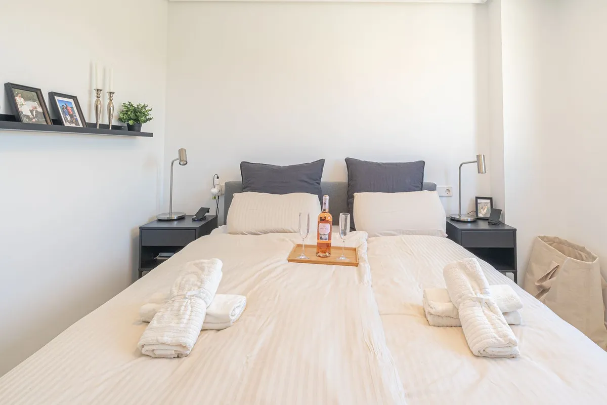 ef923911-b604-431b-9a35-529db584f802