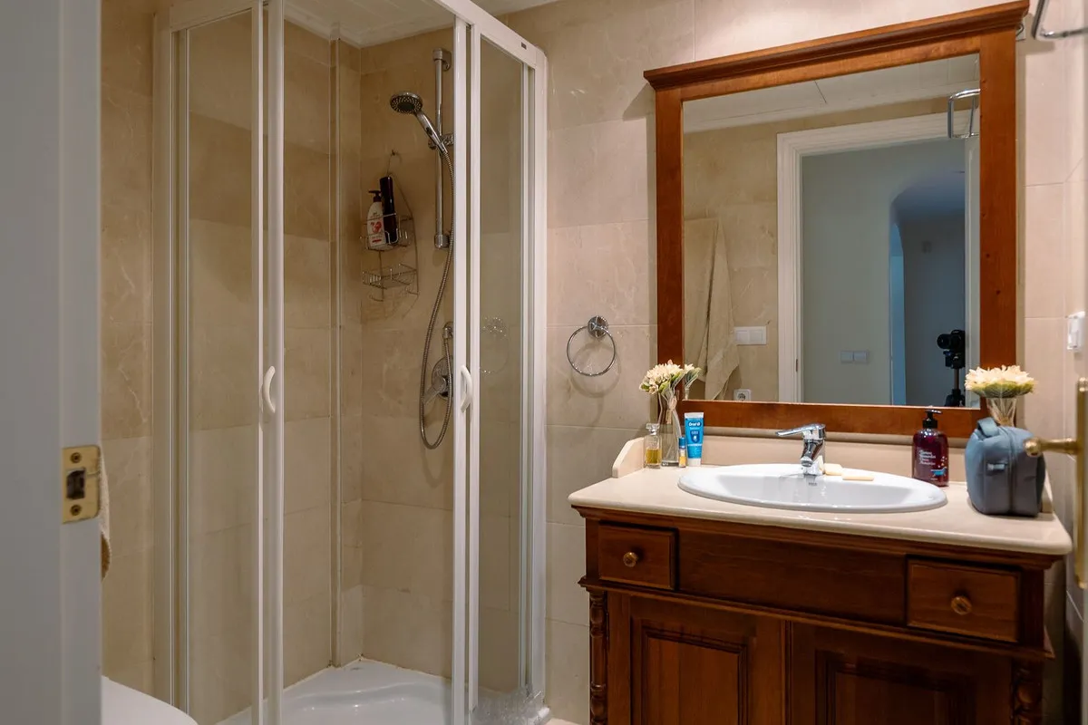 32a44cfe-1a81-446a-81a6-cc5163abe136