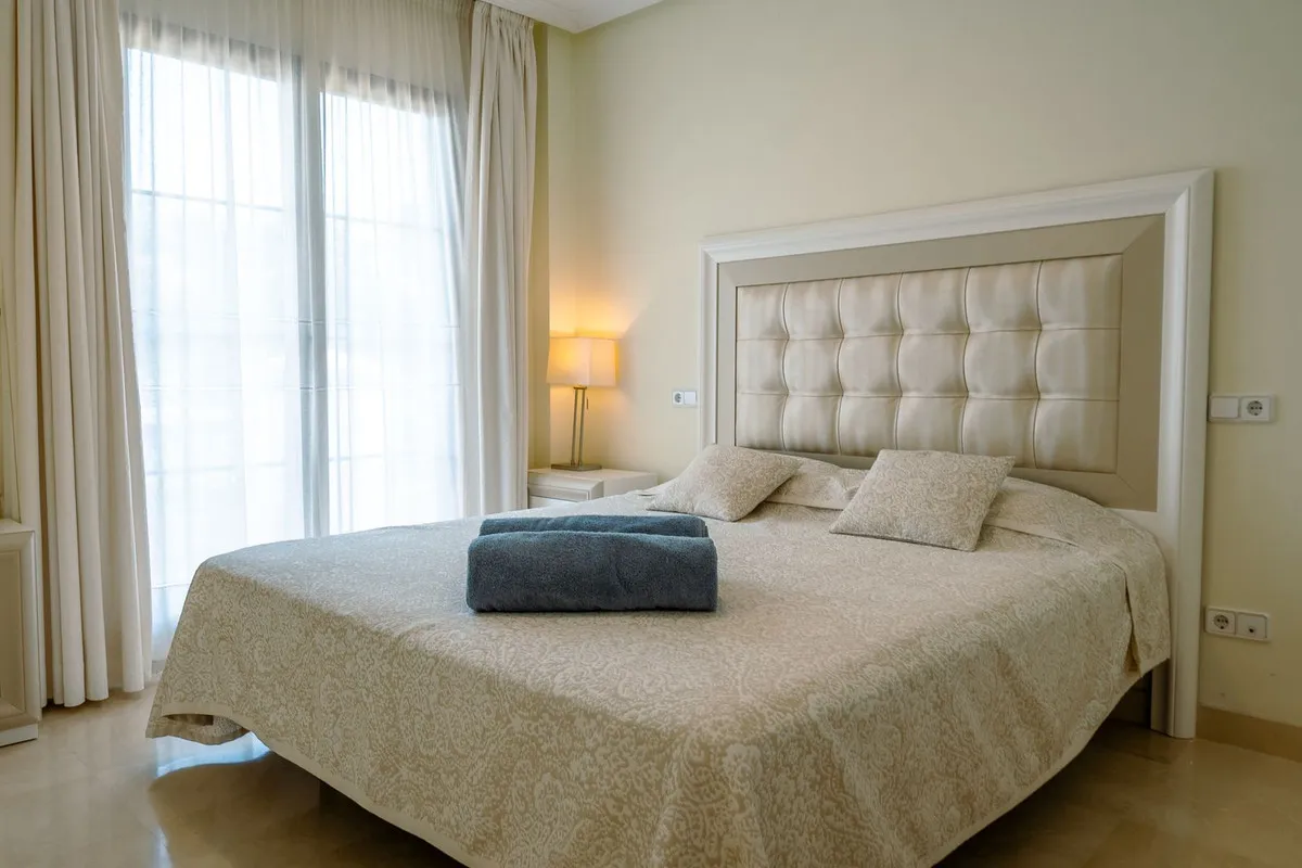 43e11433-8016-4107-b44c-eeba902e200a