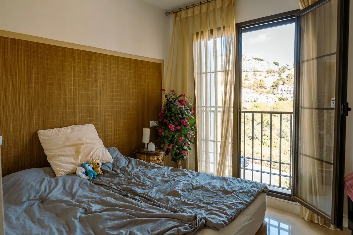 51d8f3de-628e-4201-b5aa-17fe3055b122