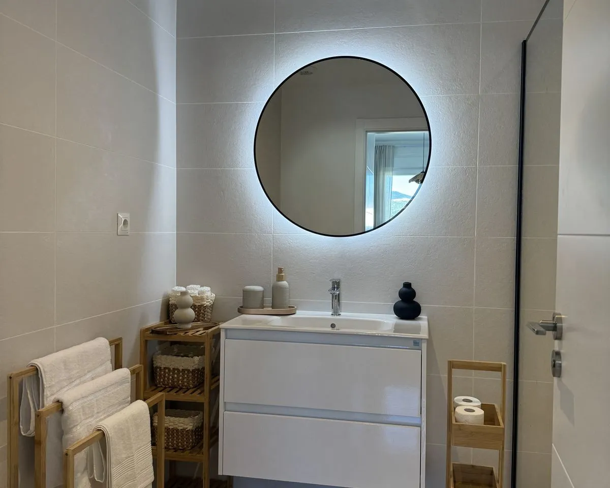 54a327d0-a5ec-4acf-a129-0b5f5ed8838c