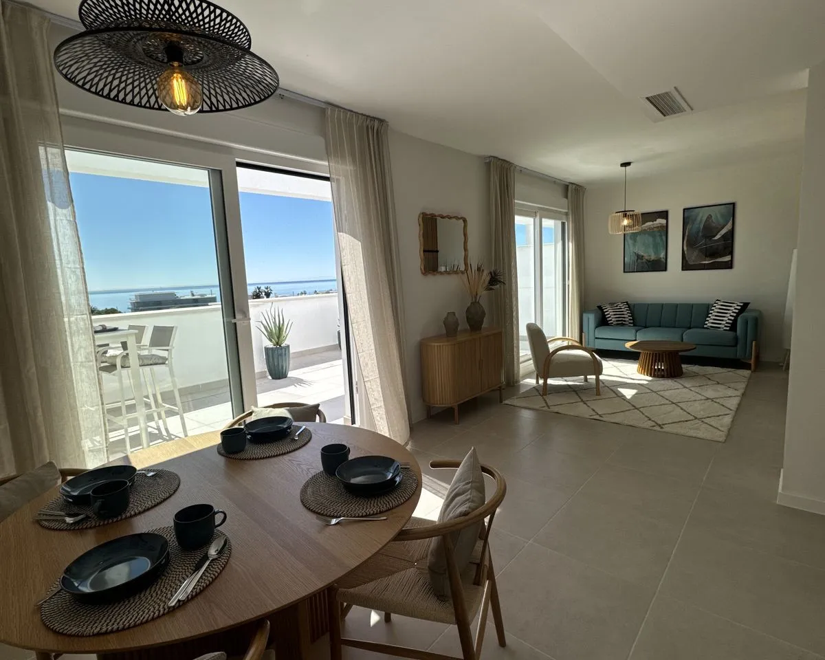 f306e60b-bc4d-4ddb-8bb5-4e5f07434483