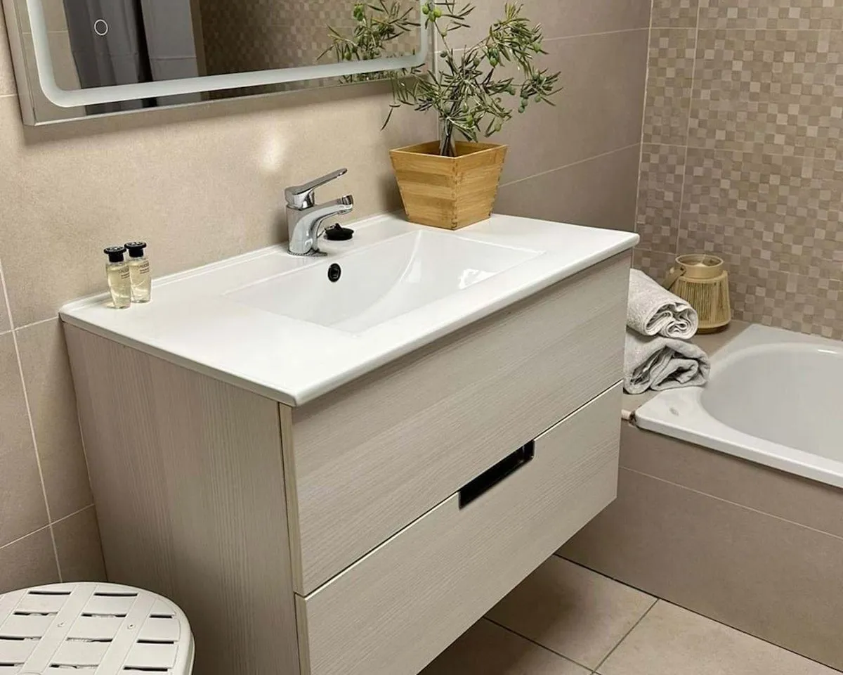 11b90a24-47ab-4e5c-8af8-533bed6e19a8