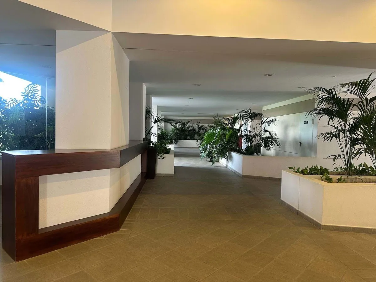 2000d929-55a4-4192-b1d4-33102b952032