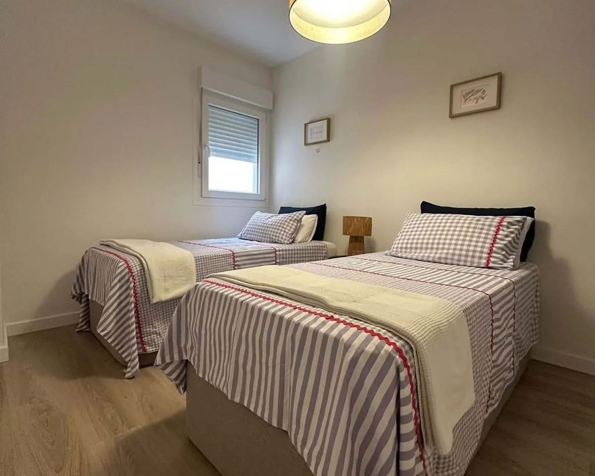 28d9ced8-0a92-49fb-9827-36661d91d35c