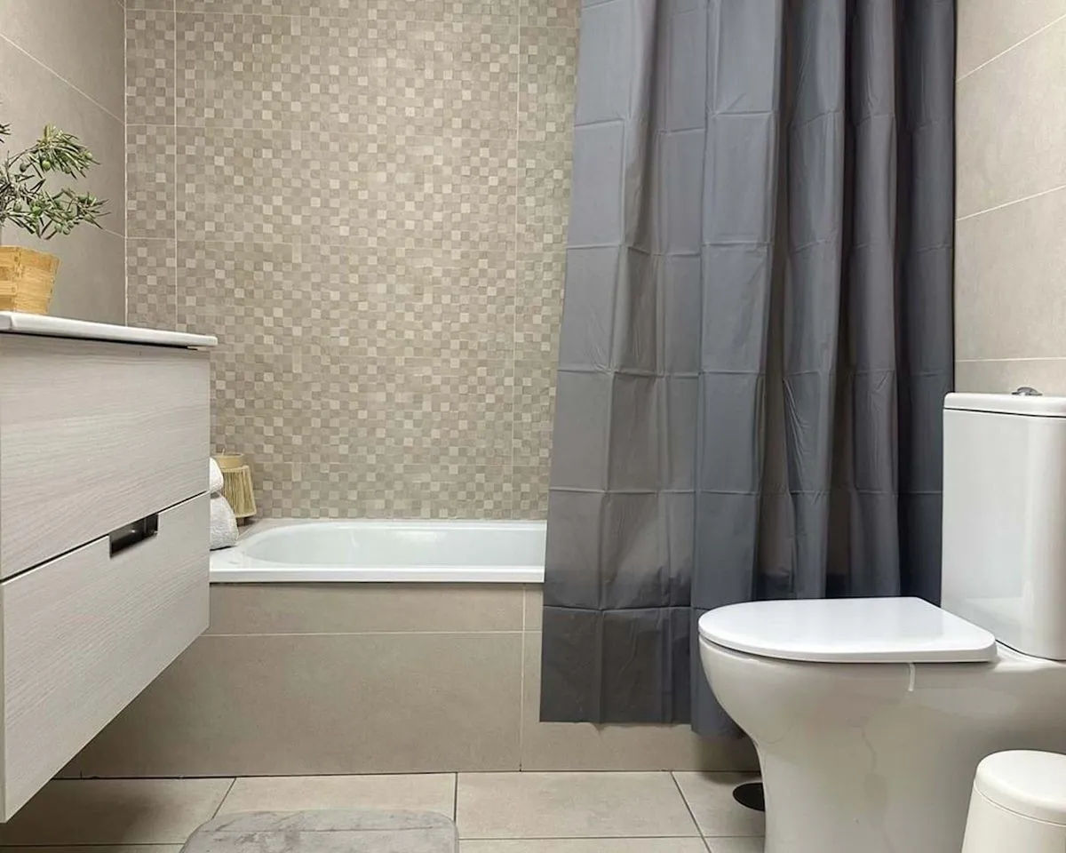 2aaaf8f9-e1f8-4347-a04b-724a5441c068