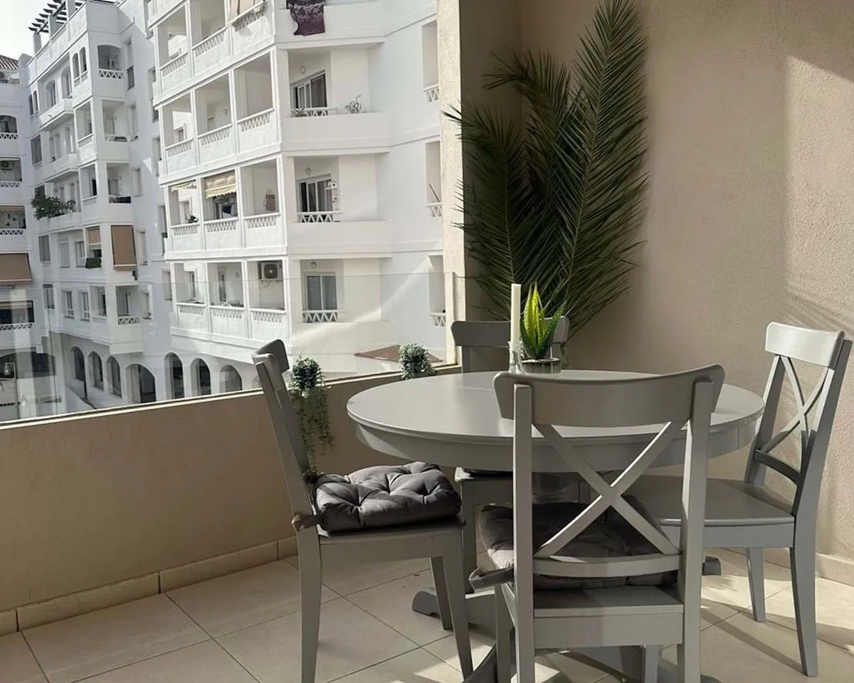 2c5bbbf9-98e2-475a-aae3-426cd27d6672