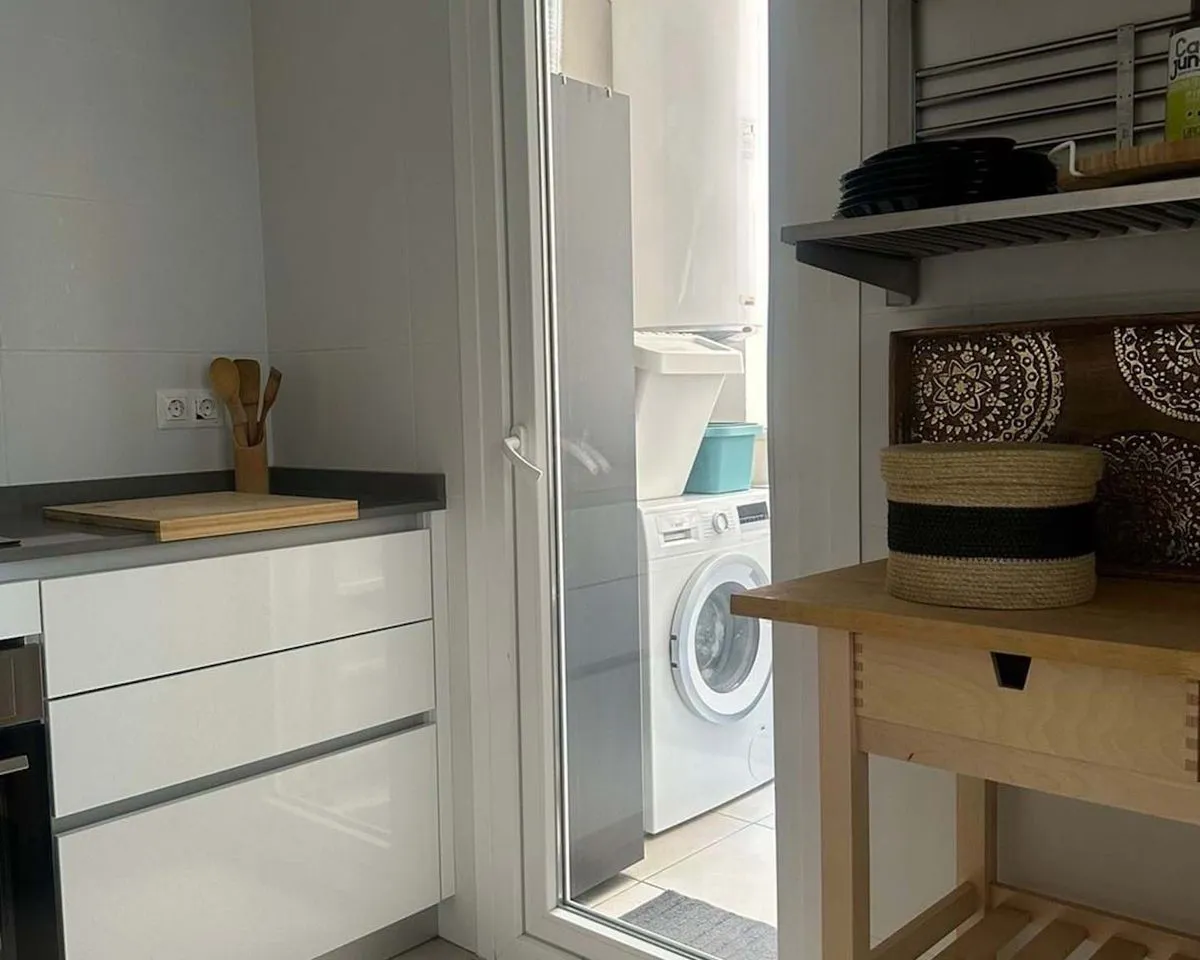 347ae7eb-742d-4caf-a4e5-423d961213f0