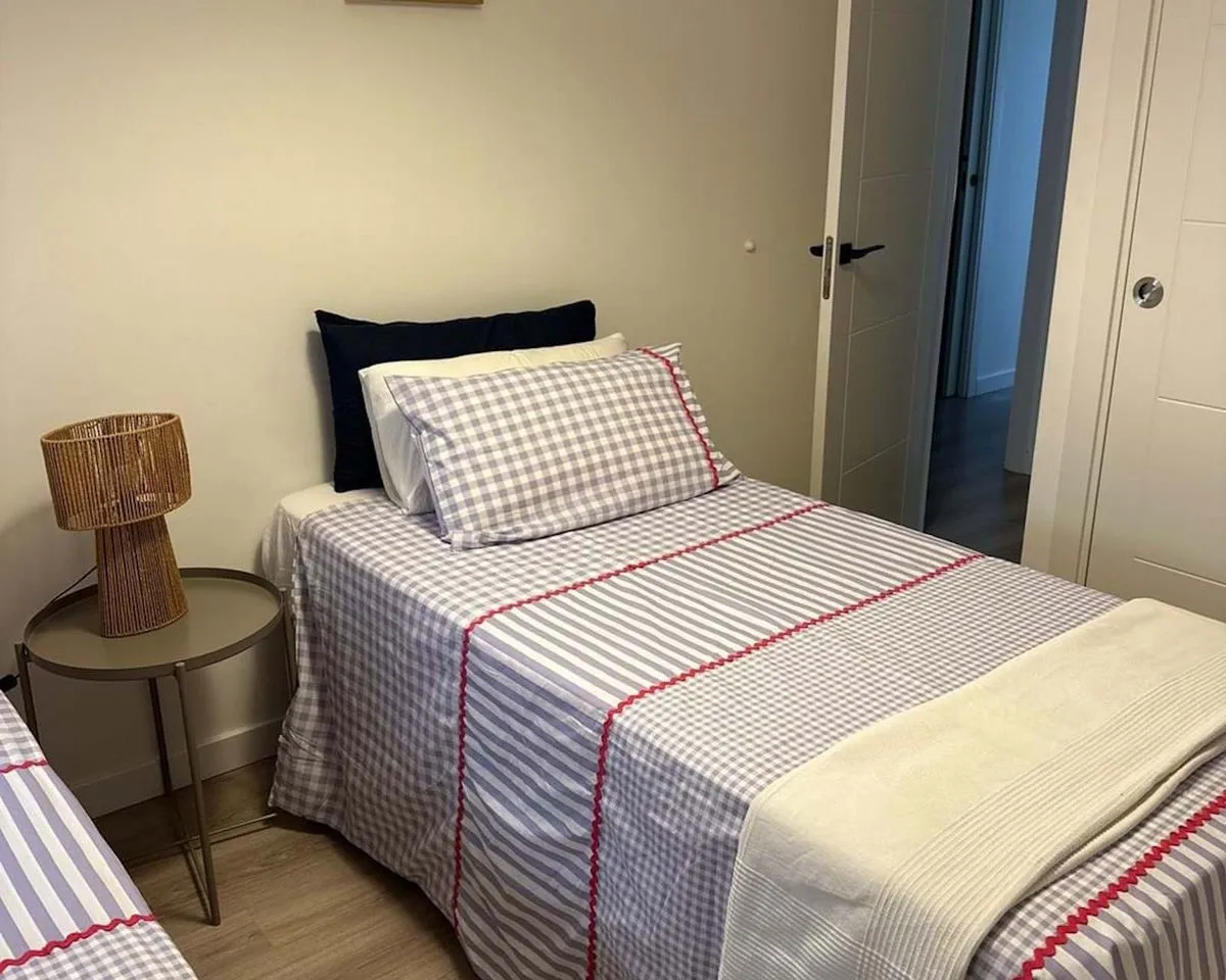 d1361a88-0b4f-4e21-8351-03c020434b9f