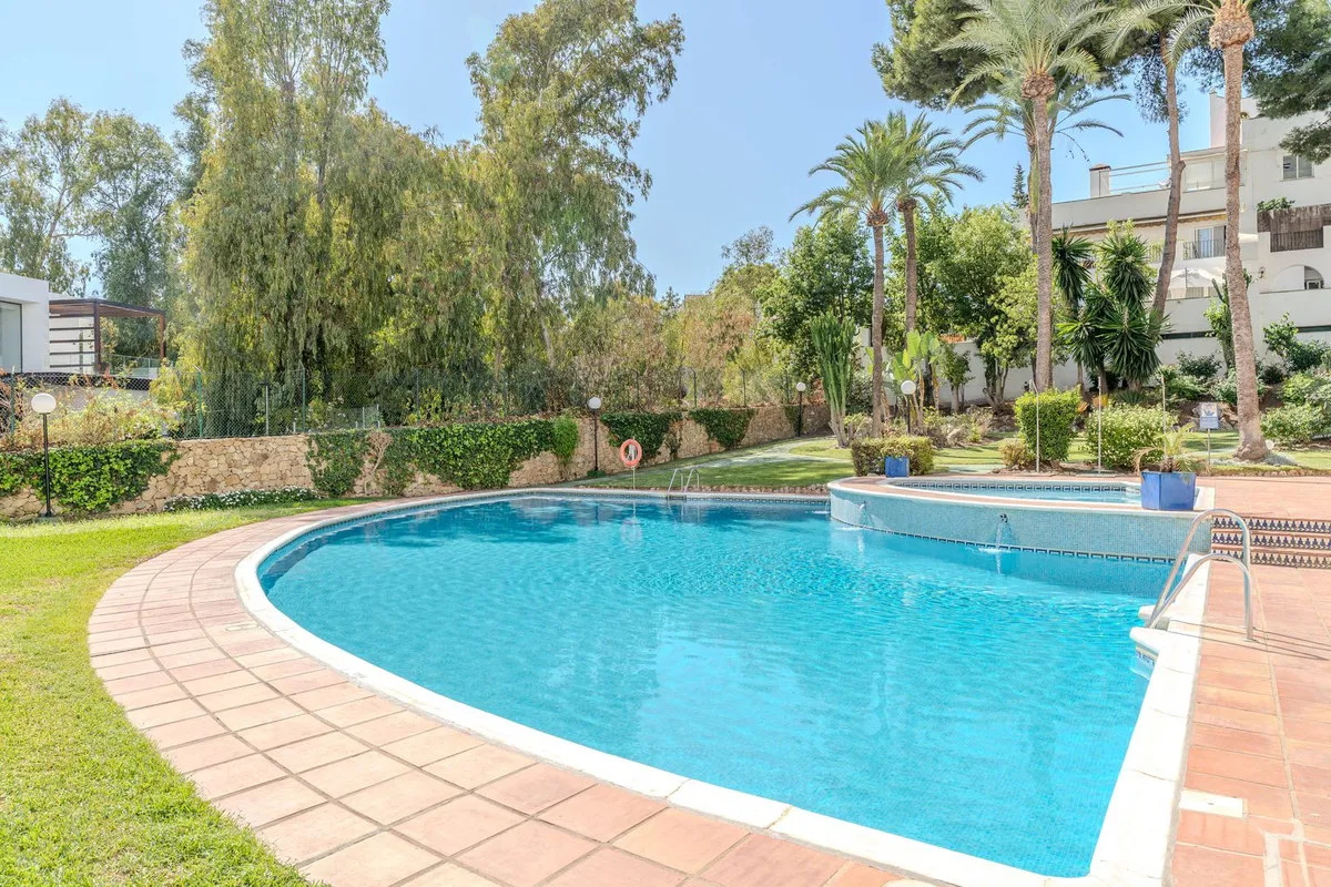 6202444b-6597-44f5-a92d-656f03ec52e0