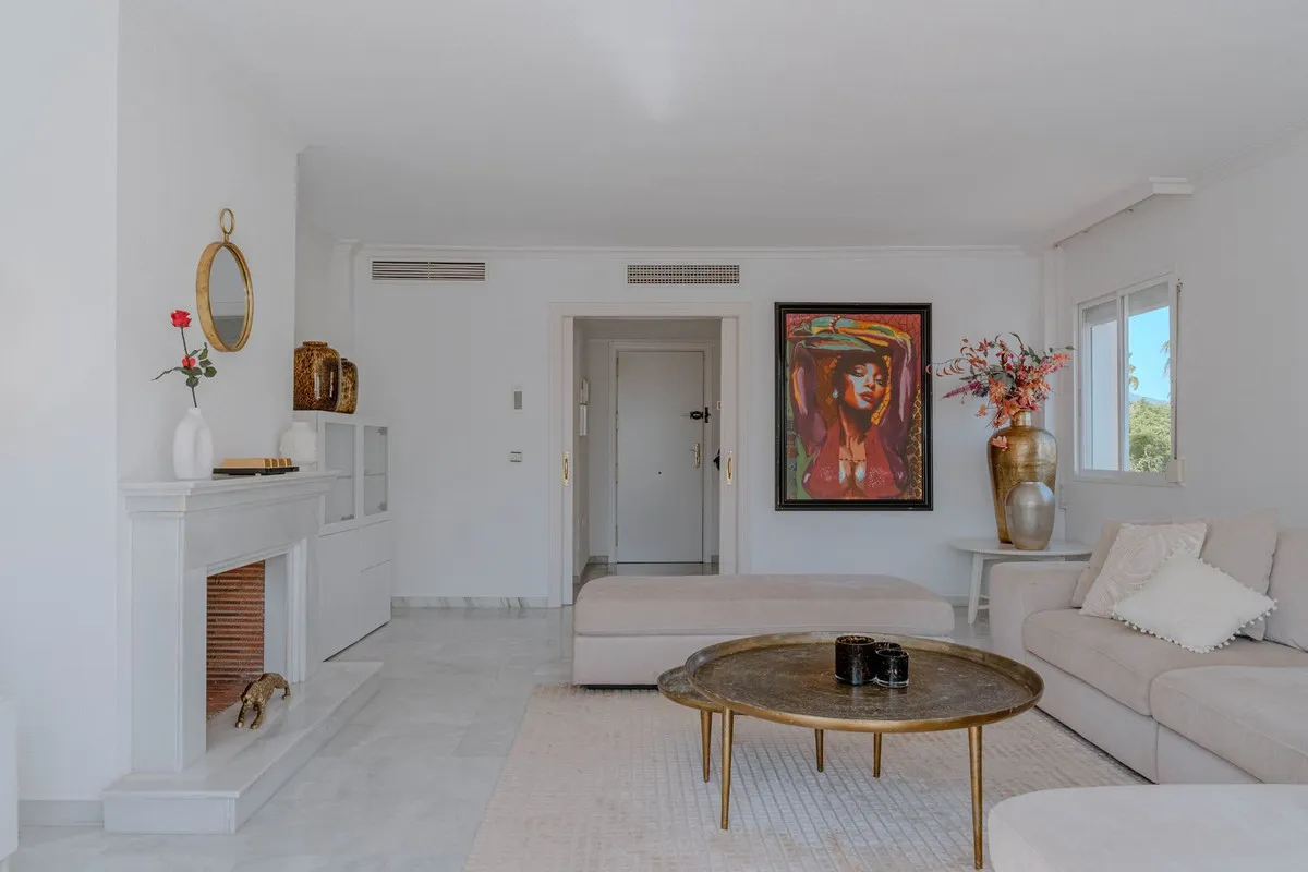 7a43a357-dfda-4a6c-95d0-b4f565844fc1