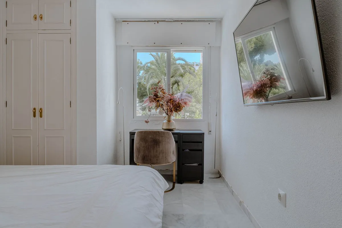 d5d04f47-f224-437b-a82f-2e426441c537