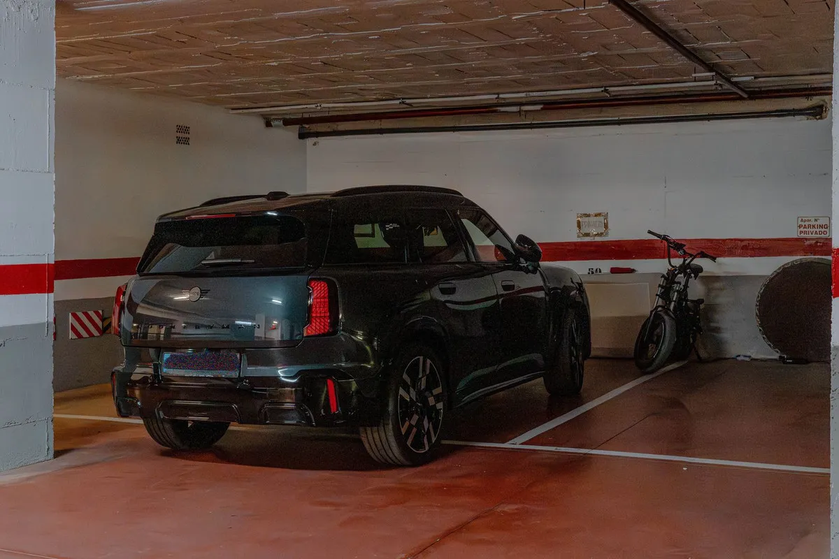 f04e0e09-d16a-4dc8-b240-4d7b59571335