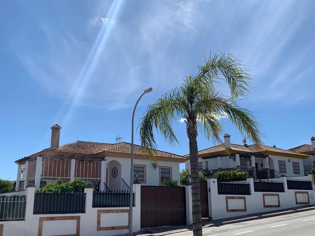 4c54c33d-1b8f-4124-9300-e3a099824a30