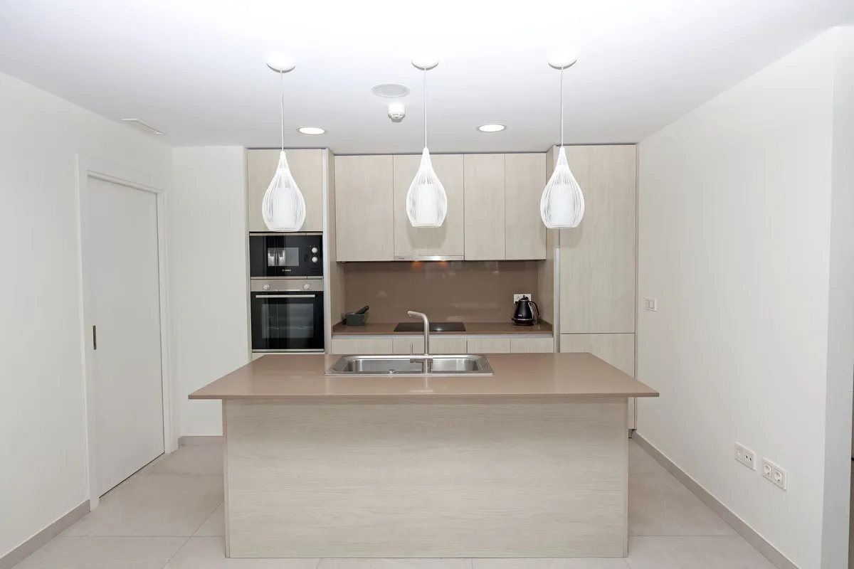 30cc3e12-d81c-43a4-ad63-6bb0bdd783df