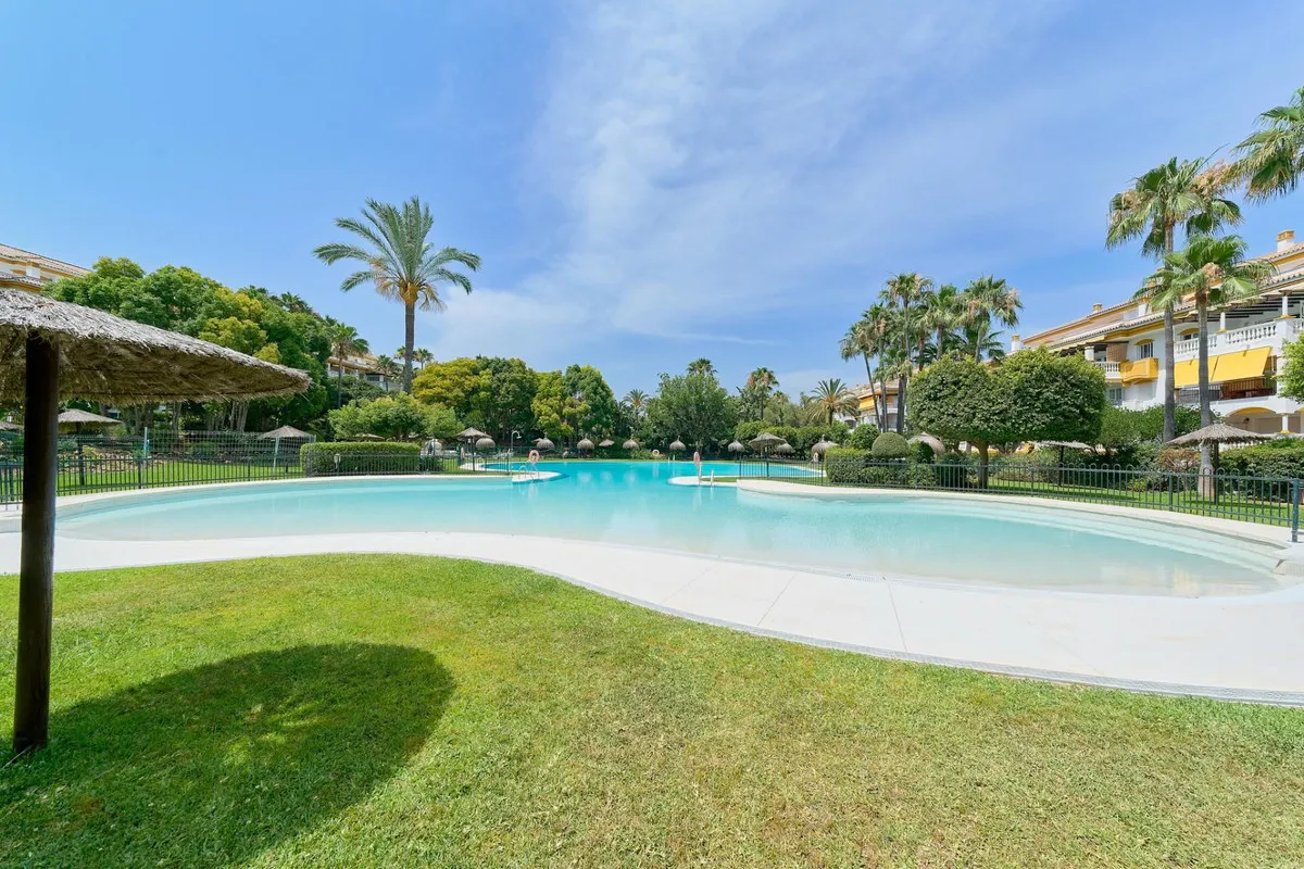 e136569f-5ea3-41ab-86f1-69fc1ea57f76