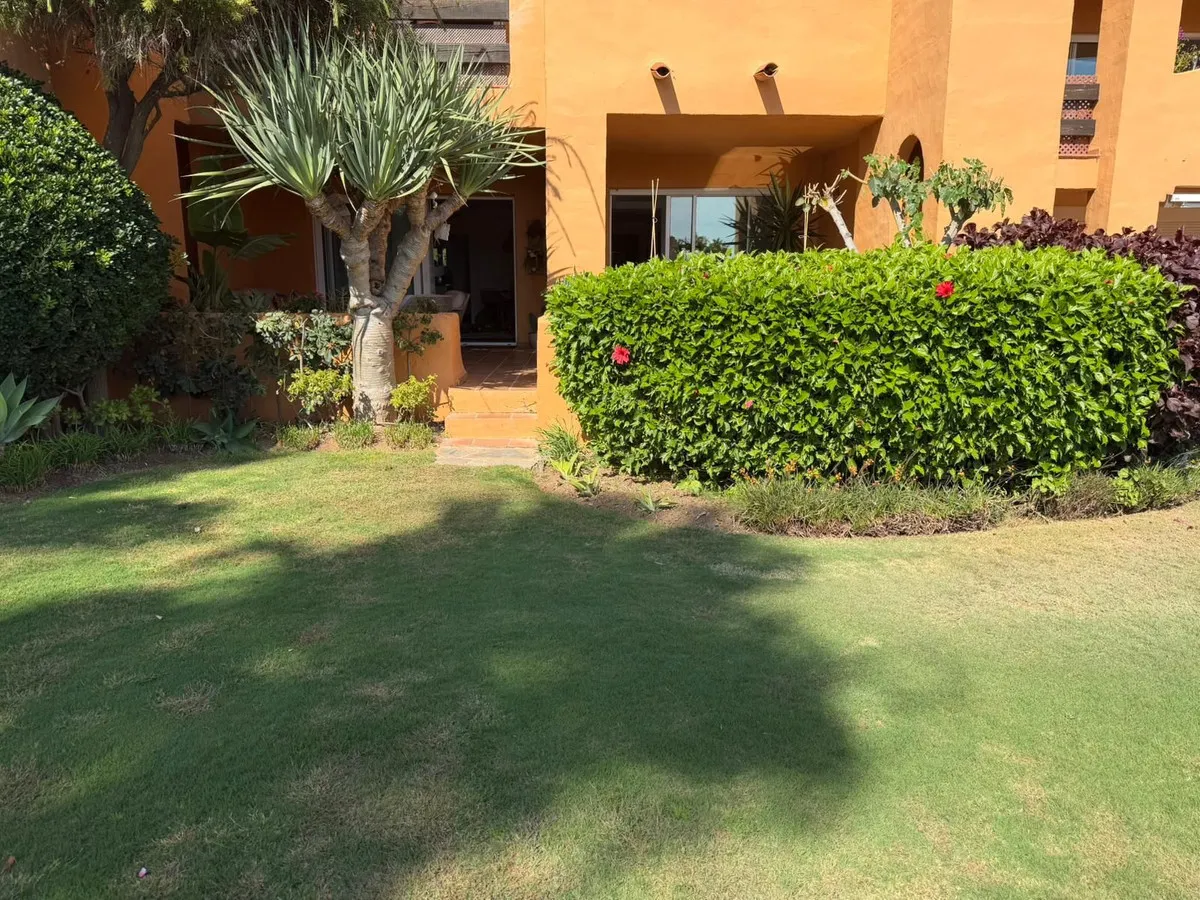 3b309025-223c-4cf4-a7a8-344eb58fe653