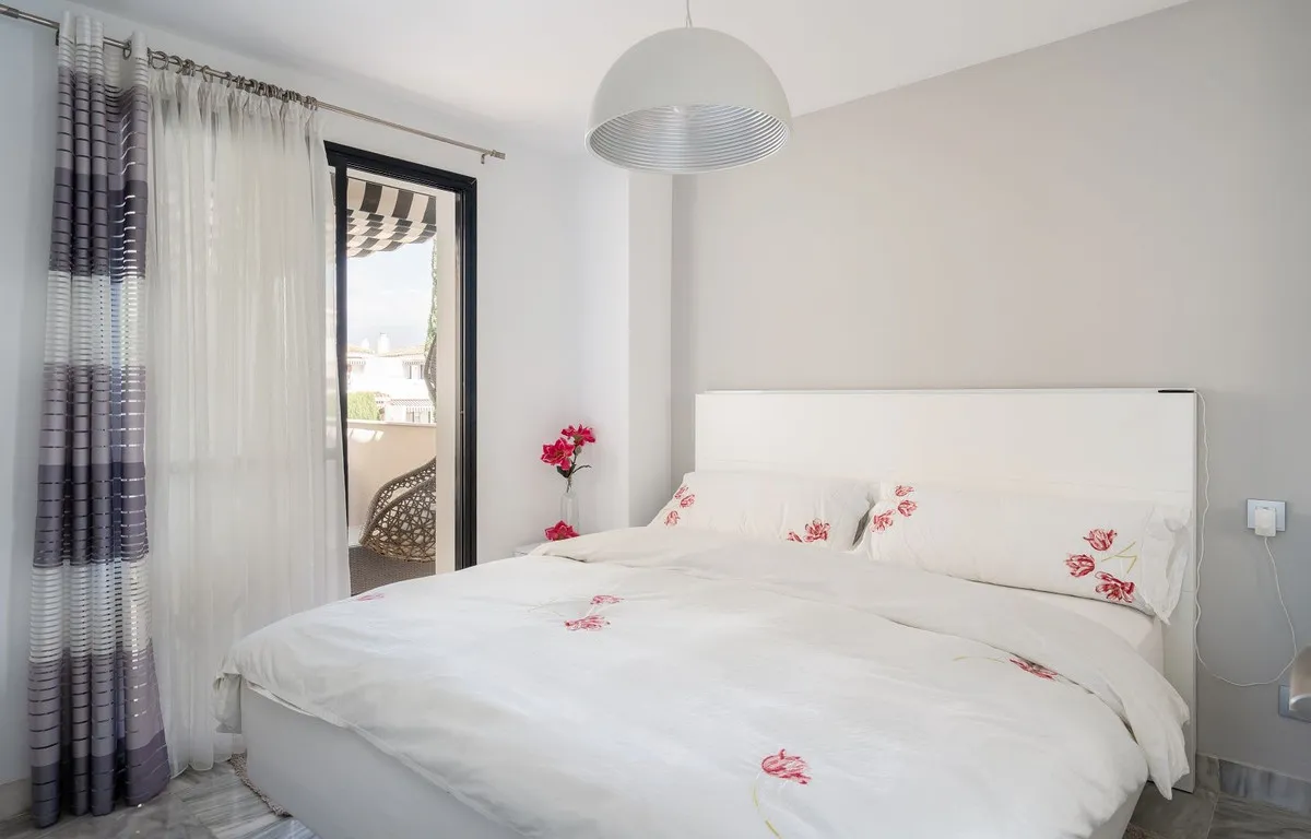 0b6ac2f5-8a57-45a0-9a1b-be6c2b0318a9