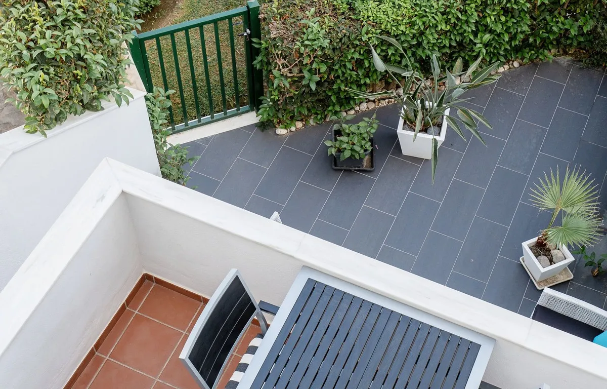 89ea3d42-9733-4a8b-abe6-6b0427156afe