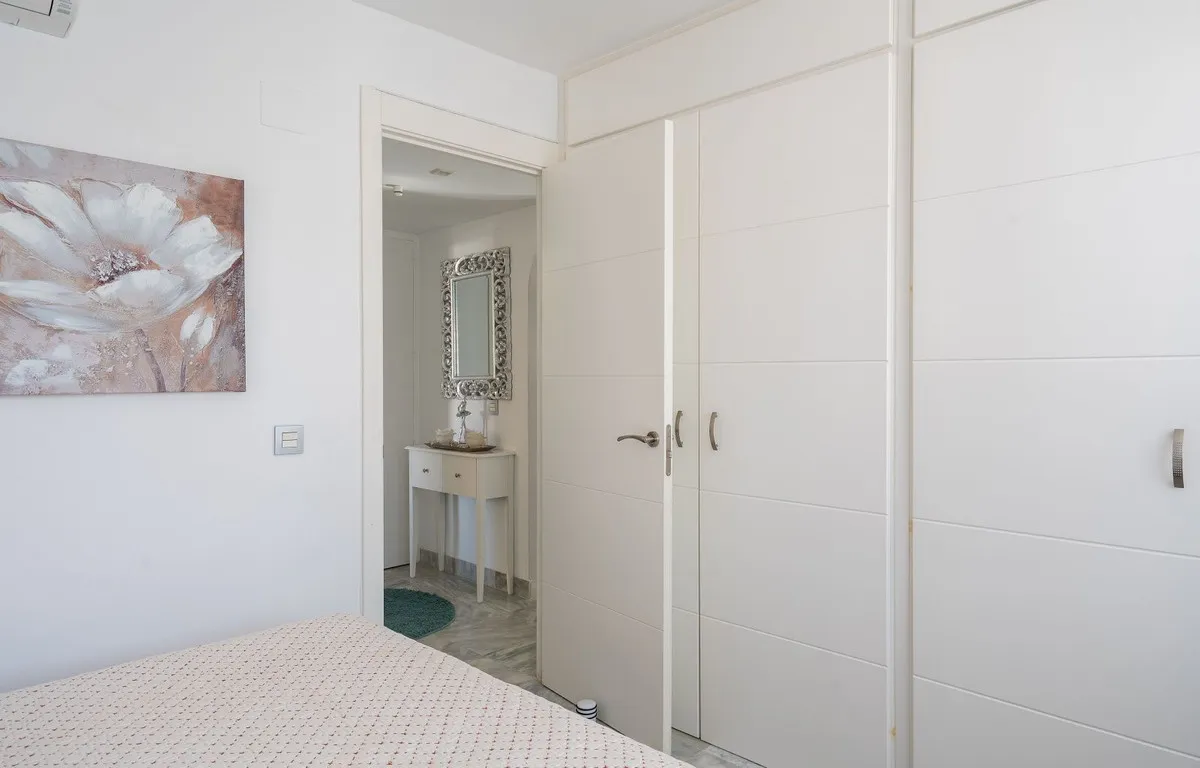 d255729b-e51a-4ad4-96c3-11f29290e1f7