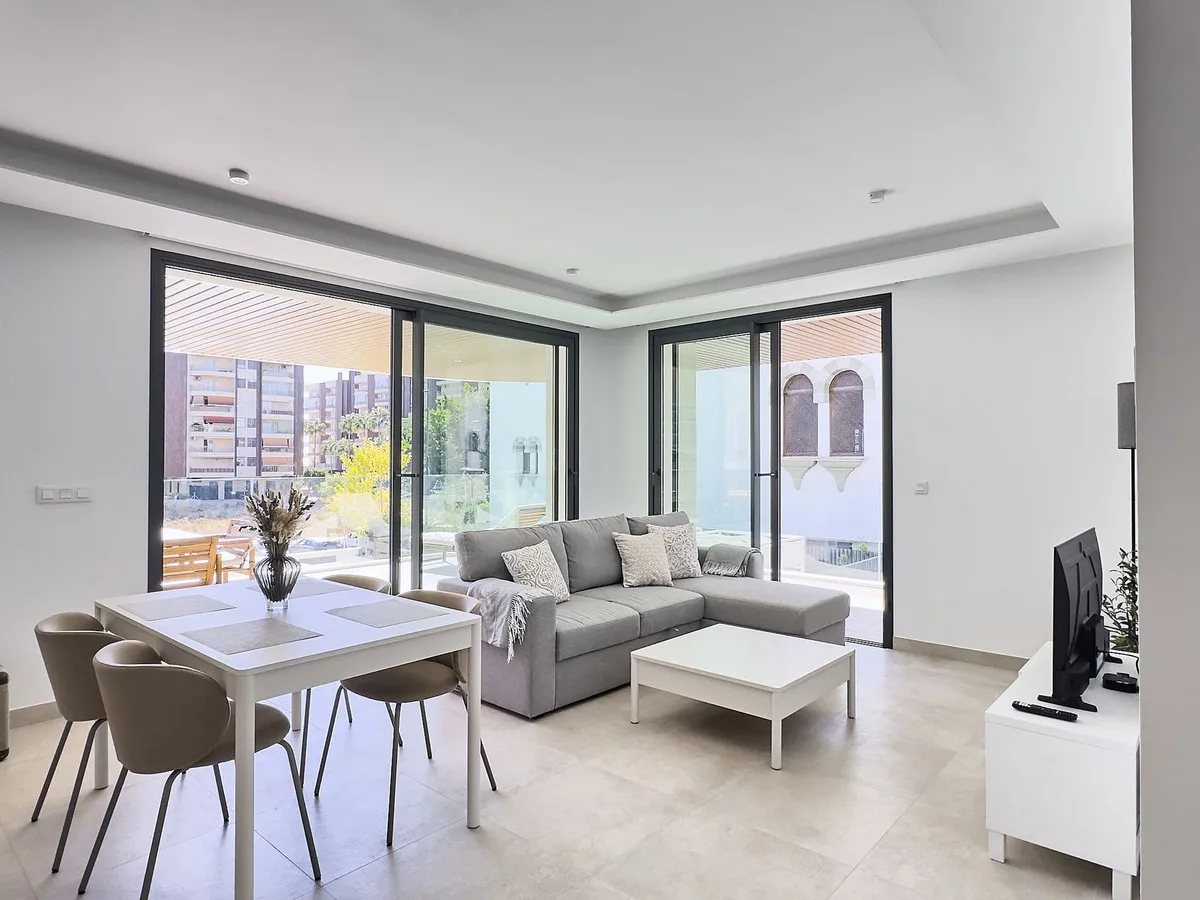 7fbd8b18-f023-4741-8e00-d43adbd297b6