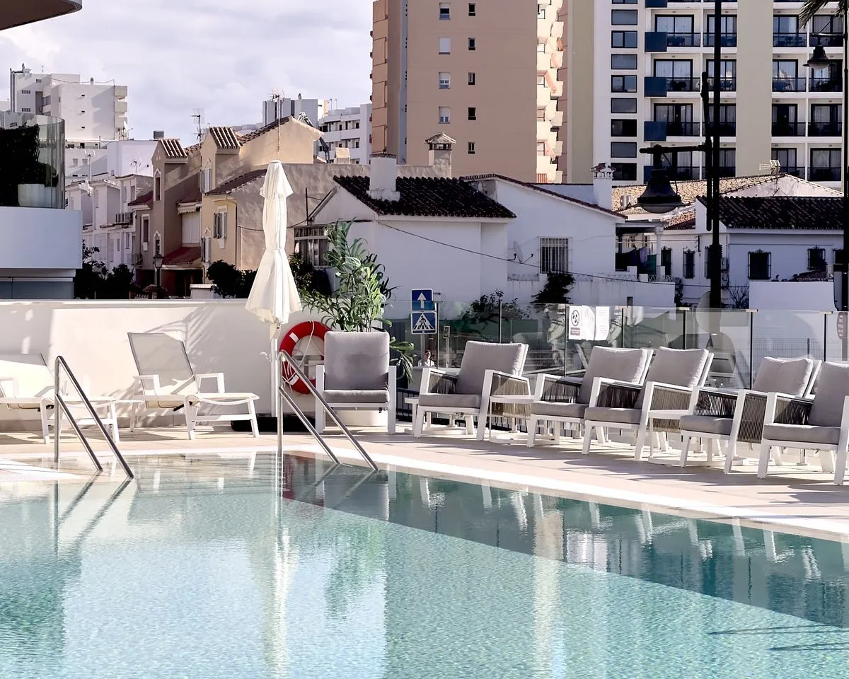 eef3ea17-5c3f-439d-8076-b5a347a6399d