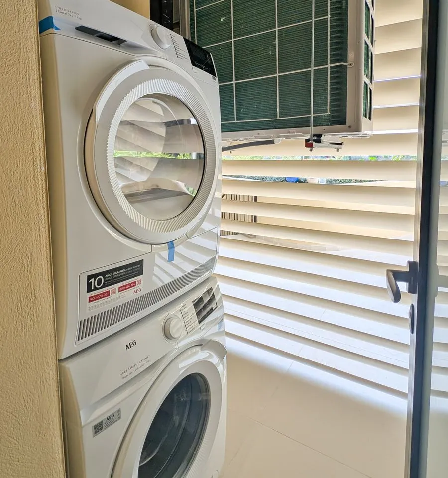 db61f857-4018-46c6-9bb0-5998f4c91bec