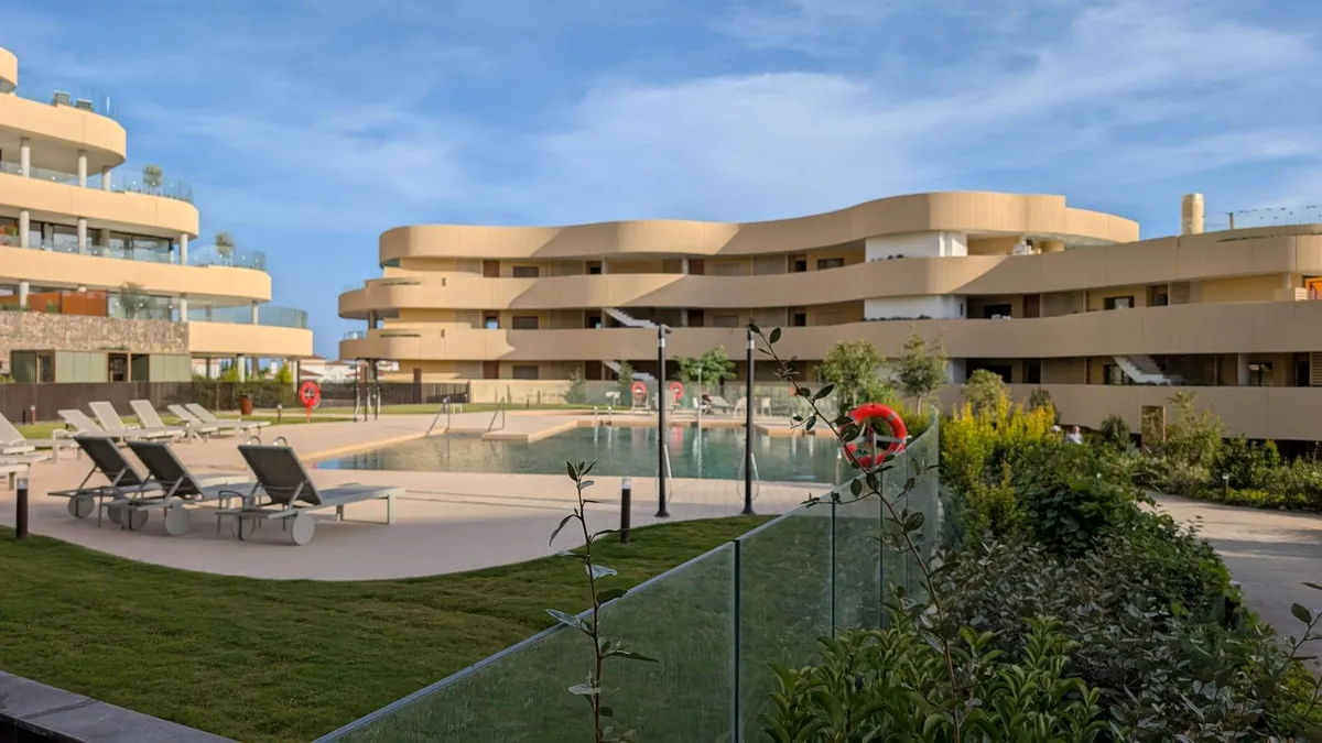 ebafbd58-d3d2-44b7-b7b5-4d71708462de