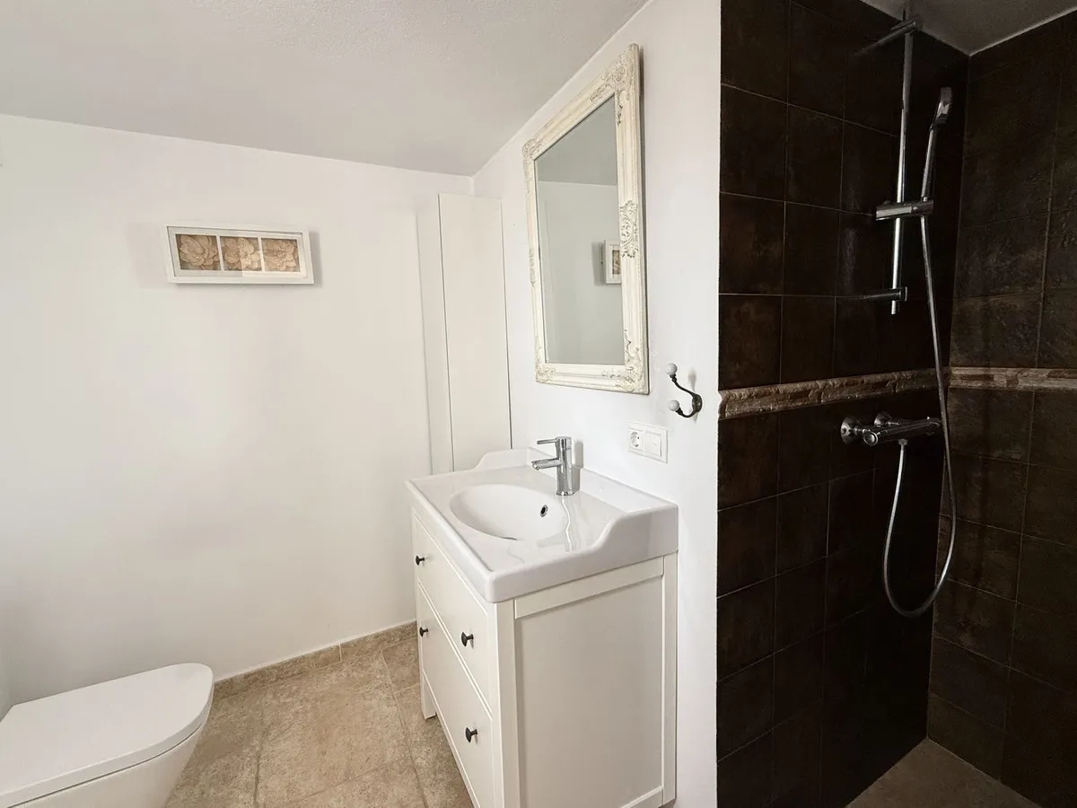 a6e91baf-4819-4947-b885-ebe0a92f3bf9