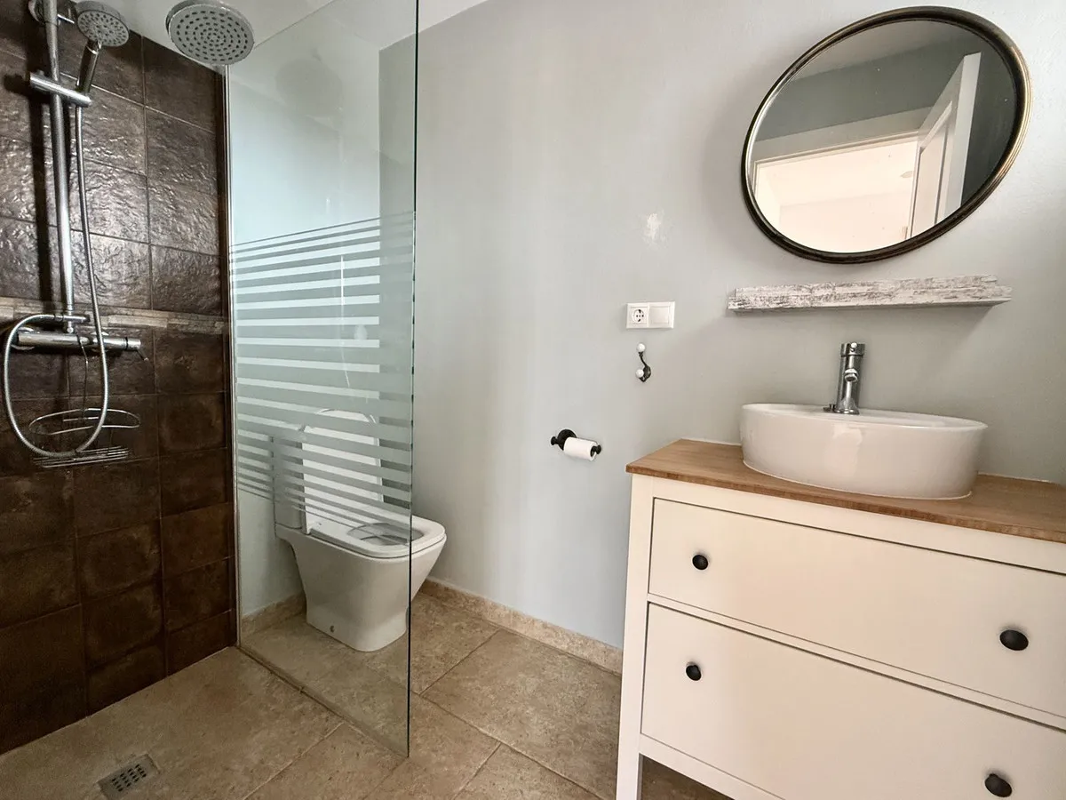 abf1894b-b388-4c90-b65e-7259ba3abe9d