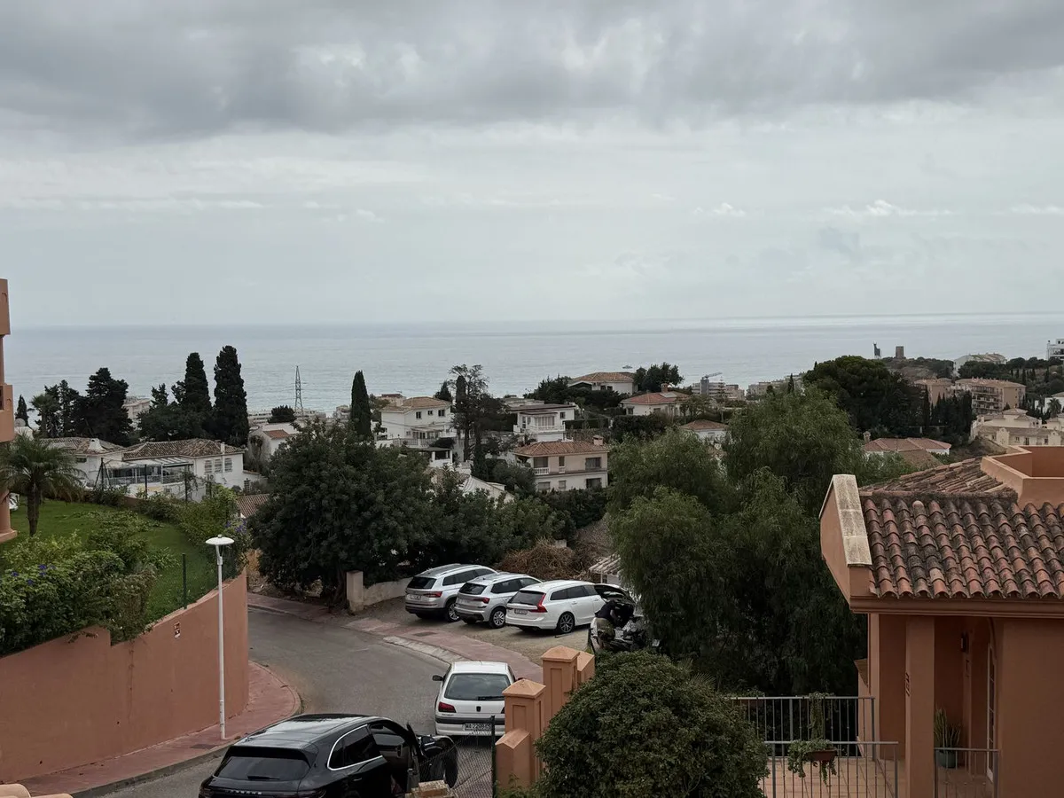 d9b0fa29-f94f-421e-a392-621aff18716e