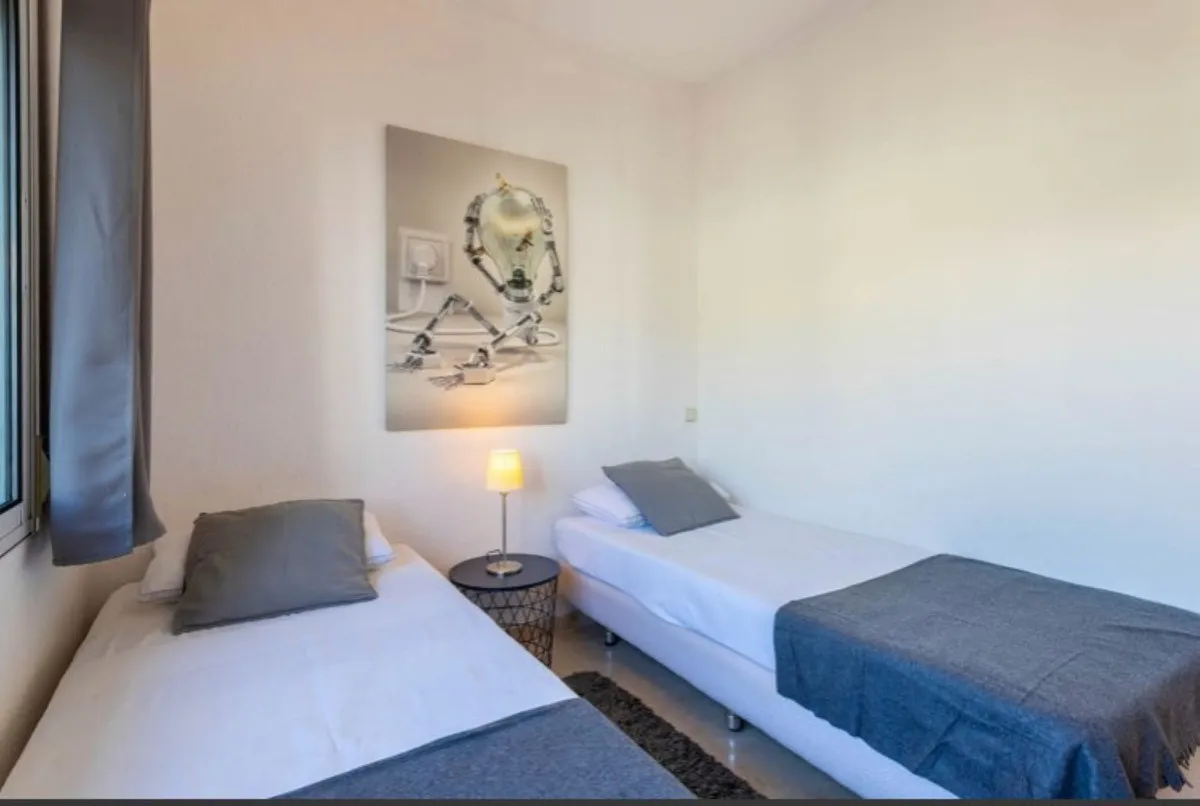 62b7755a-613b-47b3-8b7d-346db4d30bf1