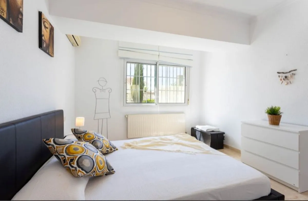 bf279afa-567d-4bdc-86ff-52042cc3d0eb