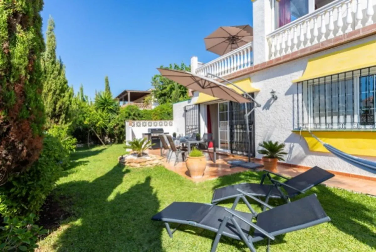 c2d8ad68-f568-49b1-b44d-5fea895b2996