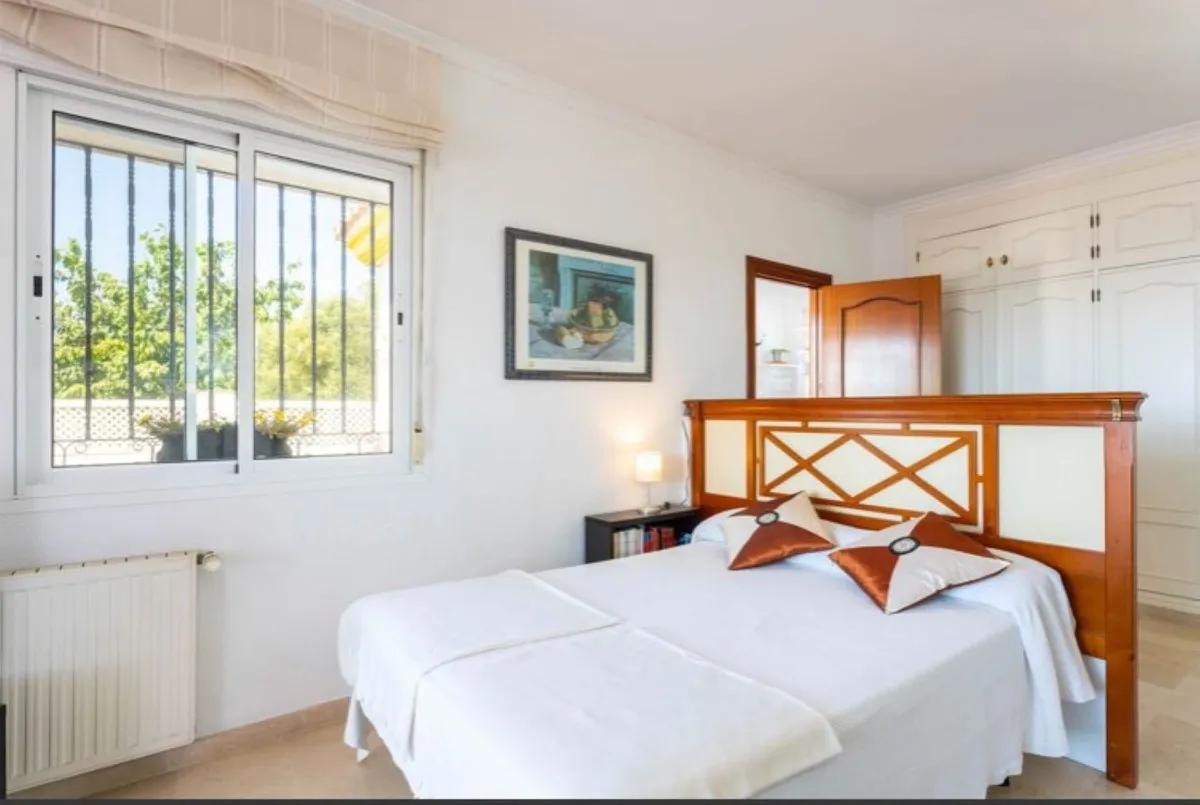 e1b9d309-86b5-4a64-acf8-8622b3e23c67