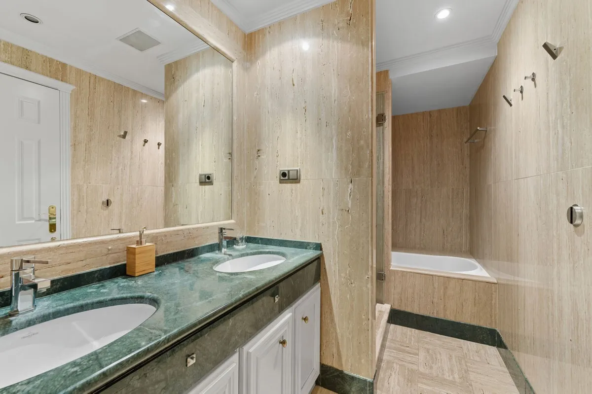 bea3b222-2b8c-4577-8be8-c9b76fc93e3e