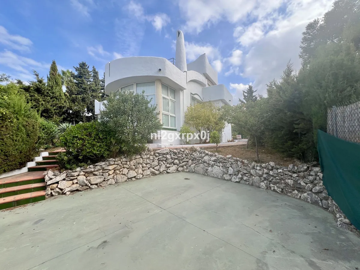 3b854bee-a759-4c76-ad5f-eba60472b017