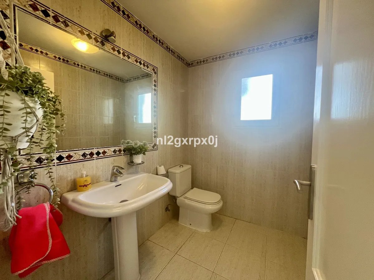 49f9c621-9f0d-44a7-8f9d-5a24d35e90bb