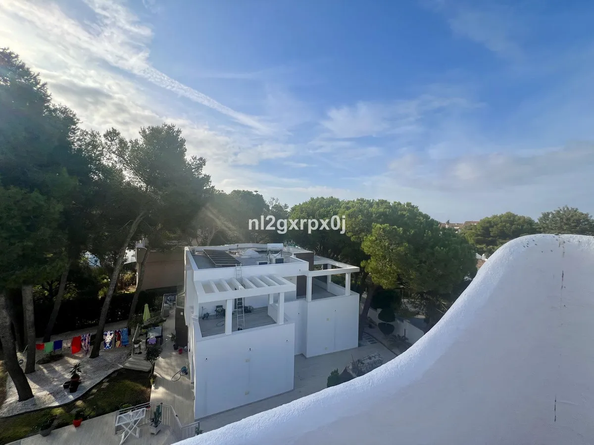 4aacf105-4117-46b8-a60b-201e59b705e5