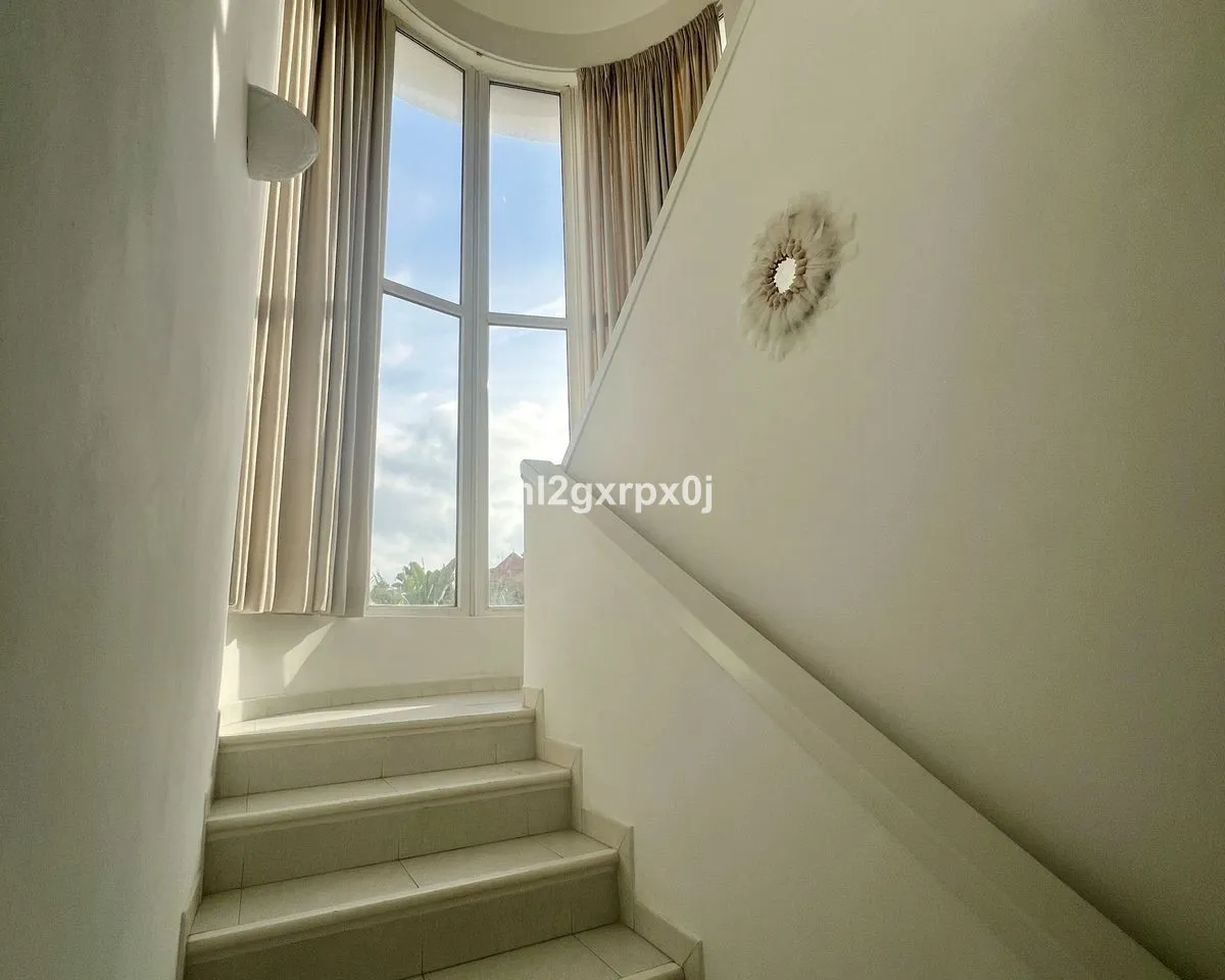 ff3c5b53-7e51-4ef8-803b-6a89a8c03565