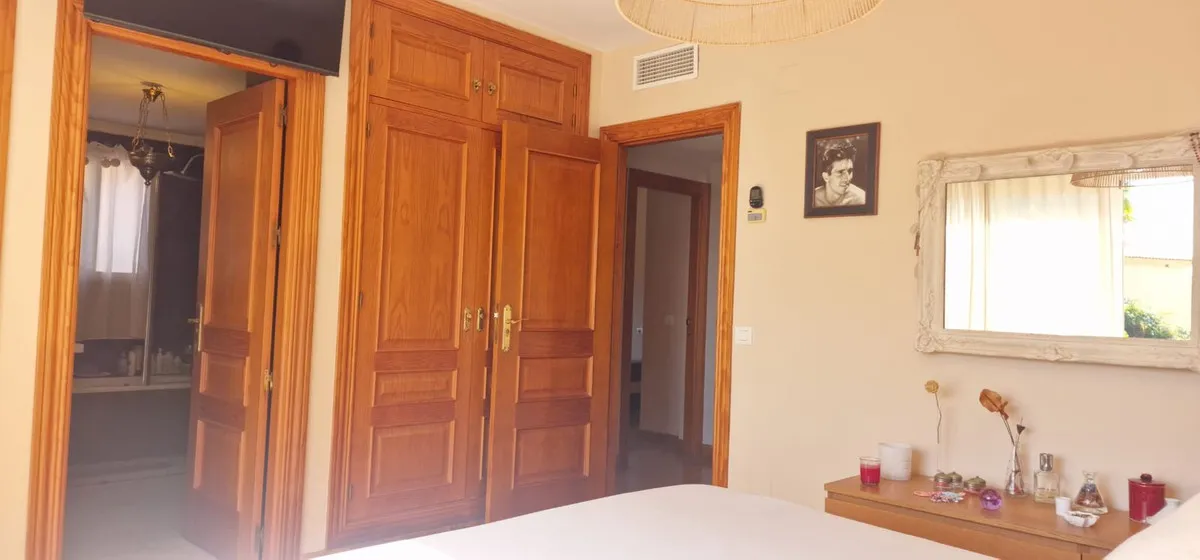 4e8b747b-5900-43d6-bb8a-d92c776df420