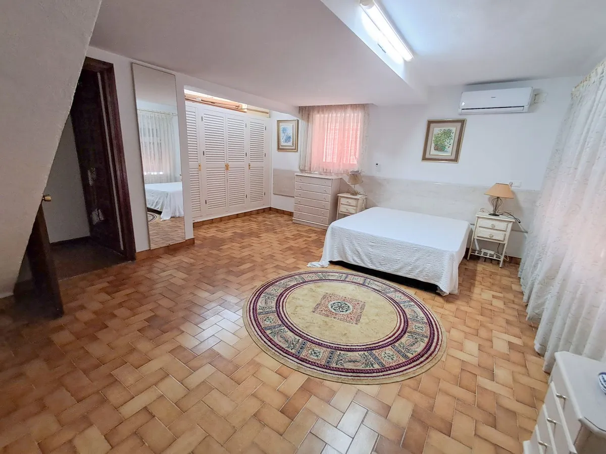 1b8f927d-fb53-418b-a7c7-460efefb406e