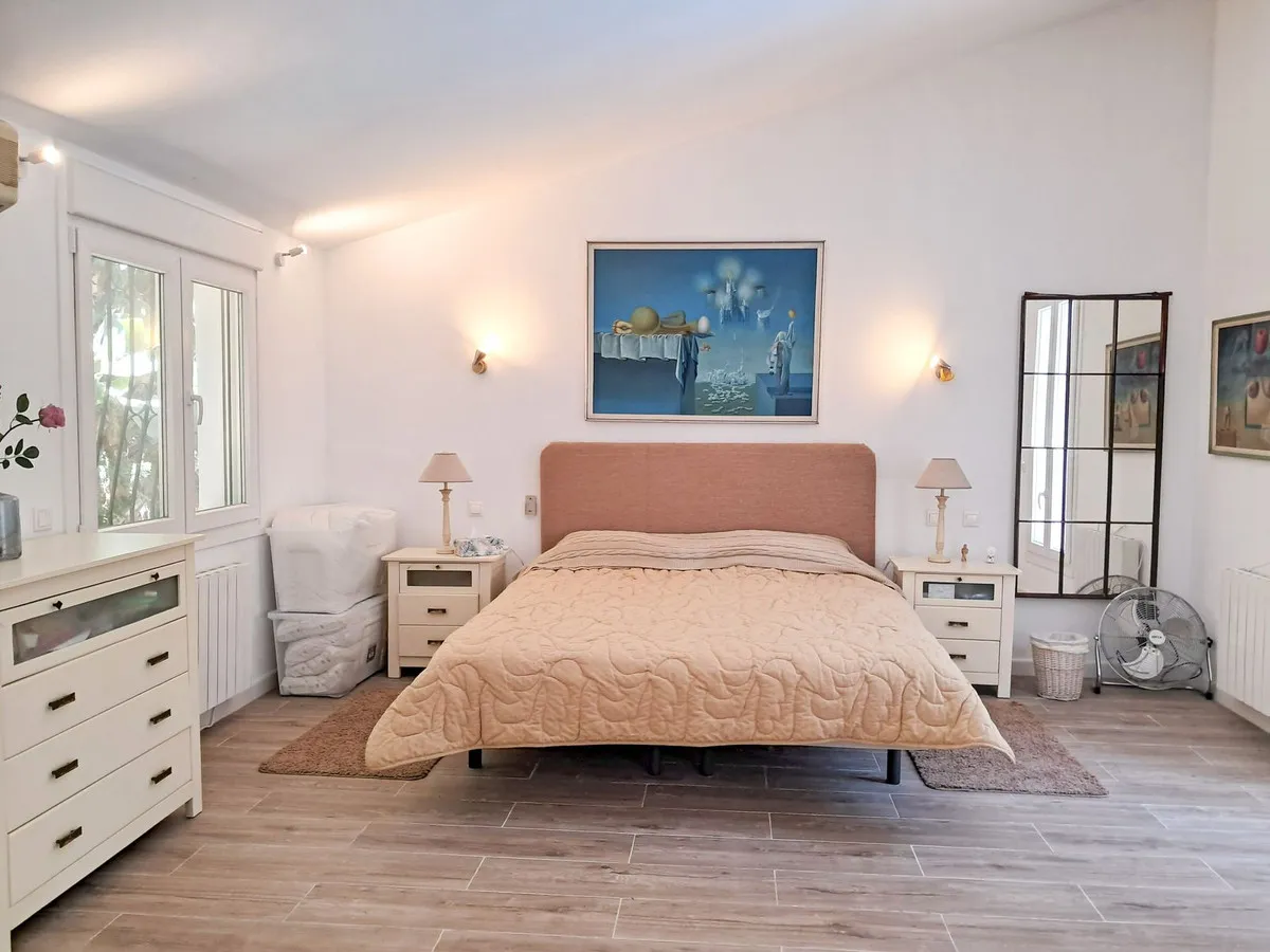 7905fa84-ea07-42b5-823f-622d9e836813