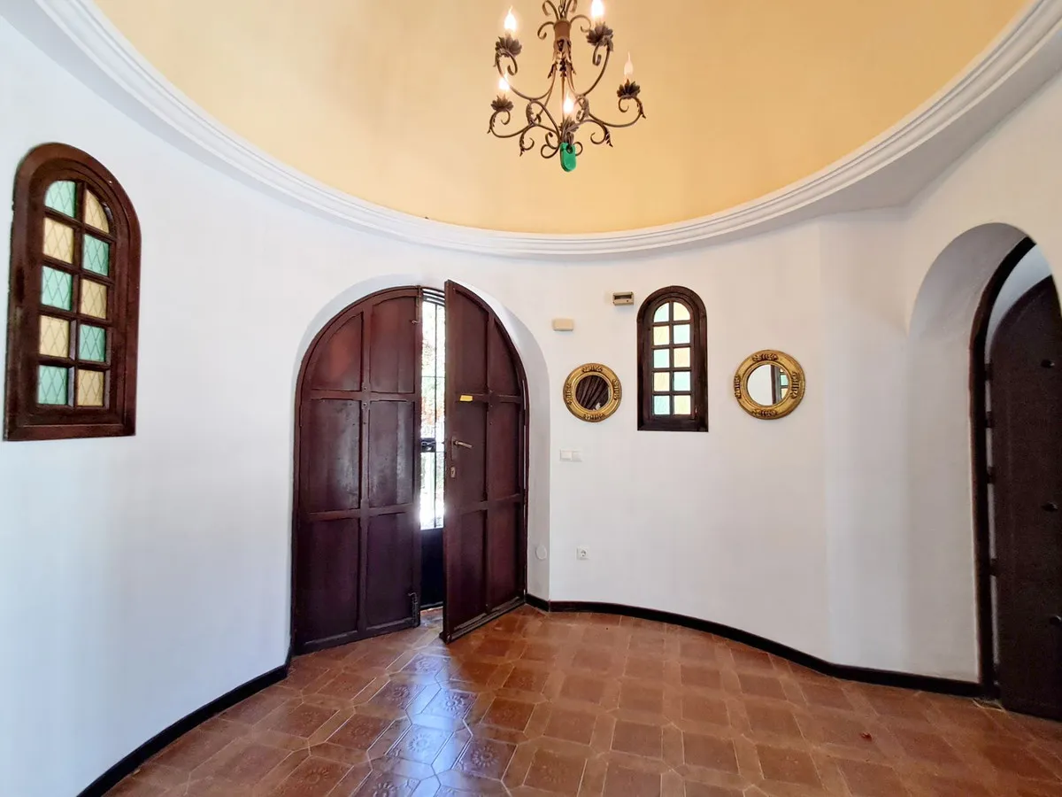 c8789a5f-d1fc-4cdc-84c3-86b016db1f0e