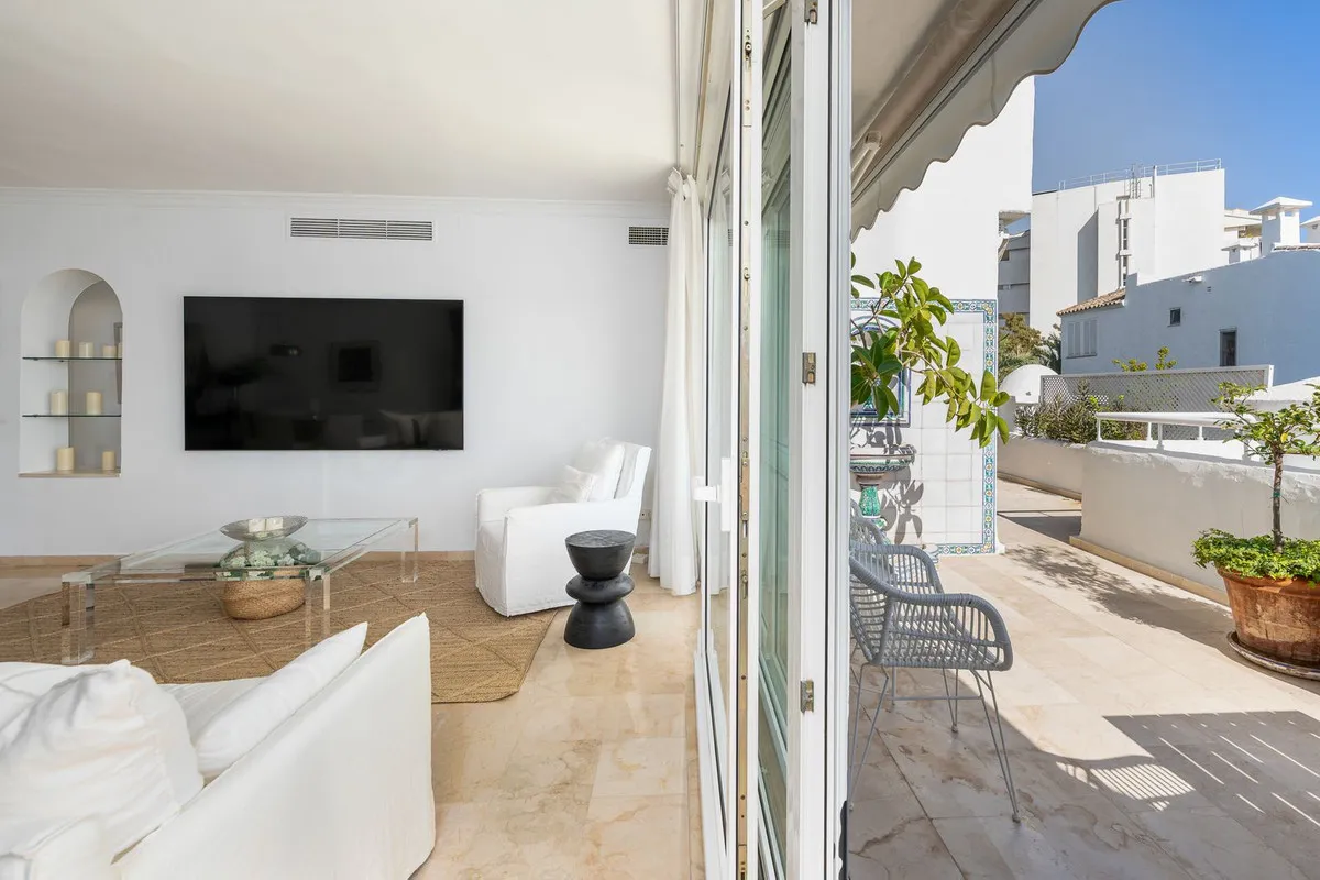 a8af193b-ac45-44ef-bd4a-d582ef9392b3