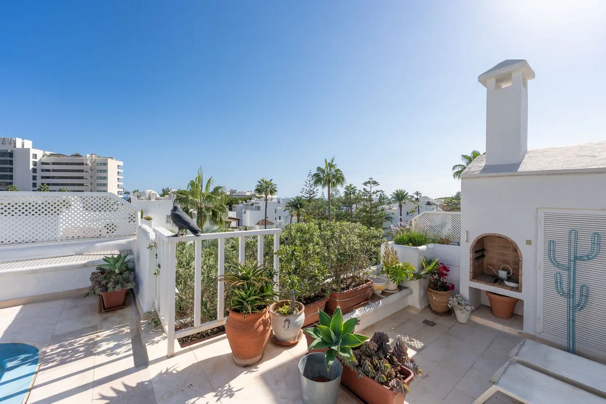 e3002529-7988-4817-9862-45c01e75205e