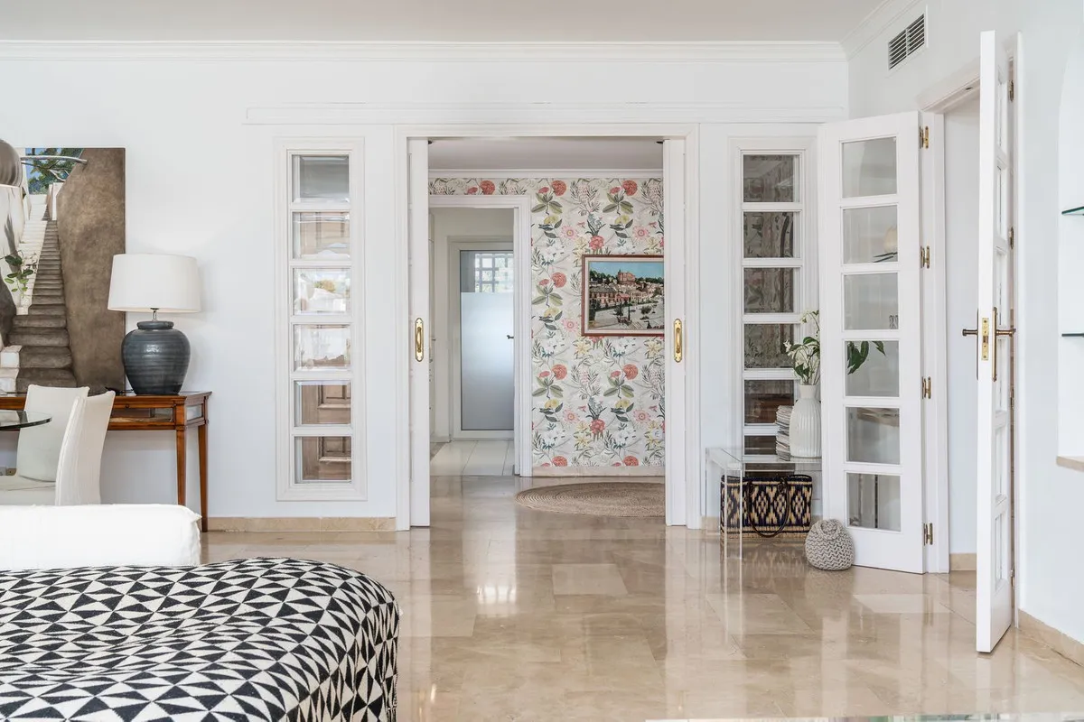 f7a447b8-6f58-4e8e-acbc-6c89da3dcdd3